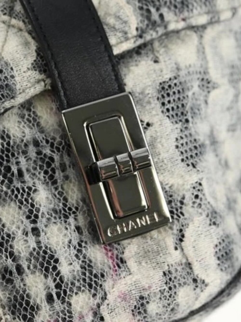 CHANEL Camelia 2.55 Chain Shoulder Bag Wool Tweed White Black CC Auth 181935SM - Picture 11 of 16